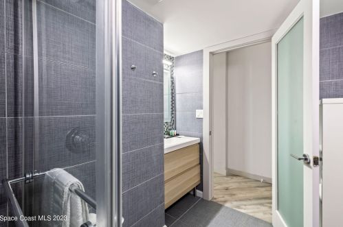 1909 Atlantic Ave, Daytona Beach FL  32118-5005 exterior