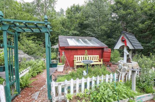 4070 Washington Rd, Washington NH  03280-3231 exterior