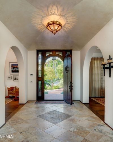 5320 Ivafern Ln, La Canada CA  91011-2811 exterior