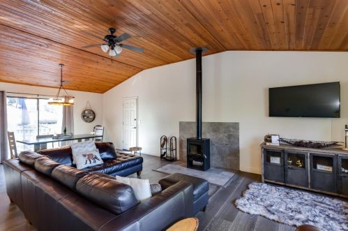 19338 James Cir, Groveland, CA 95321-9373