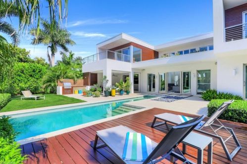 600 Orchid Dr, Naples, FL 34102-5013