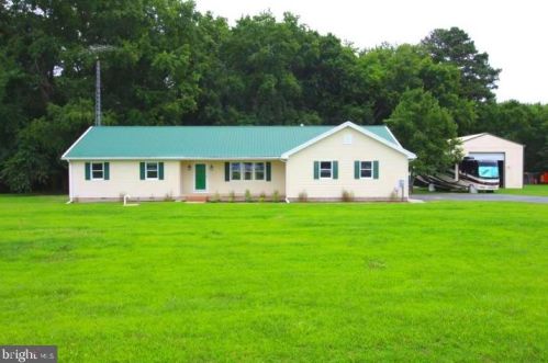1880 Woodyard Rd, Harrington, DE 19952-1809