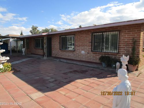1507 Windsor St, Tucson, AZ 85705-3017