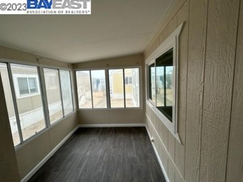 321 3rd Ave, Pacifica CA  94044-2204 exterior