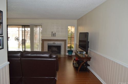 2189 Riverside Ave, Rialto, CA 92377-4061