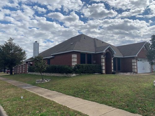 514 Katie Ct, Seagoville, TX 75159-1785
