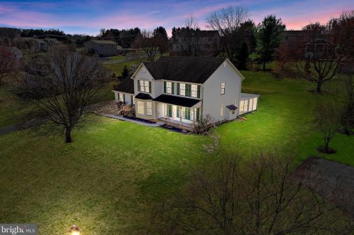 14 Kratz Rd, Shrewsbury, PA 17361-1337