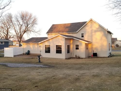 220 London Rd, Marshall, MN 56258-3073