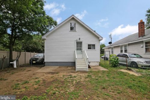 335 Washington St, West Deptford NJ  08066-1083 exterior