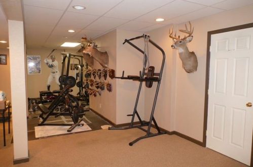 3104 Sugarberry Ln, New Castle PA  16105-1382 exterior