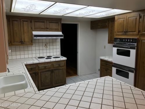 700 Doverlee Dr, Santa Maria, CA 93455-4723