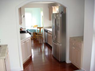 55 Grove Ave, Warwick RI  02889-5213 exterior