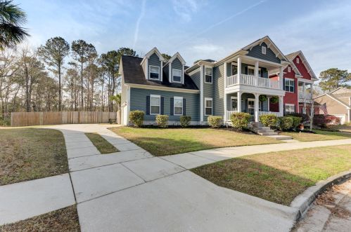 1281 Segar St, Johns Island, SC 29455-7662