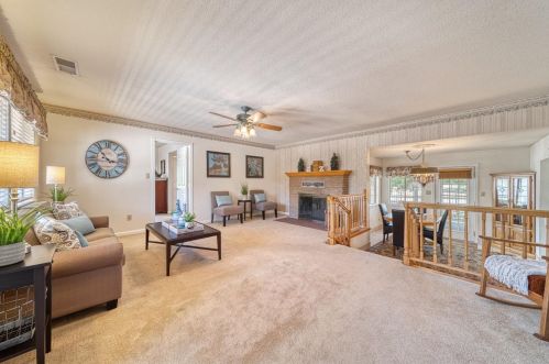 9145 Elm Ave, Citrus Heights, CA 95662-3525