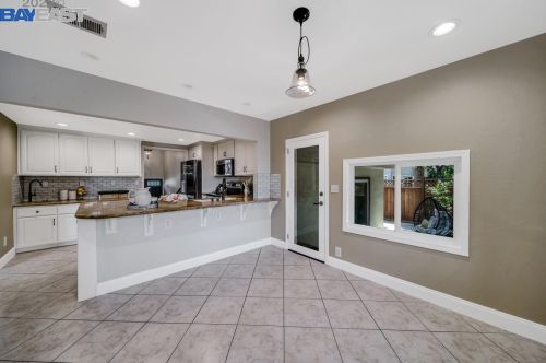 829 Katrina St, Livermore CA  94550-2392 exterior