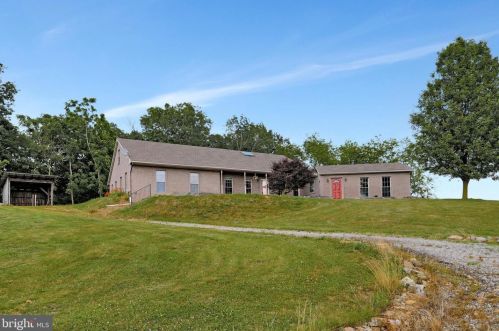 9478 Fort Stouffer Rd, Upton PA  17225-9780 exterior