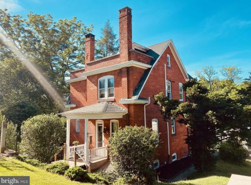 5516 Lehman Rd, Spring Grove, PA 17362-9188