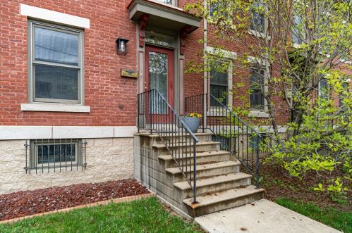 130 Parkhurst St, Pittsburgh, PA 15212-4749