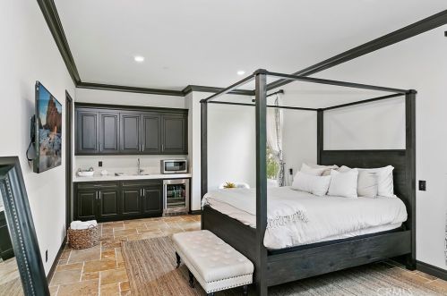 16105 Mariposa Ave, Riverside CA  92504 exterior