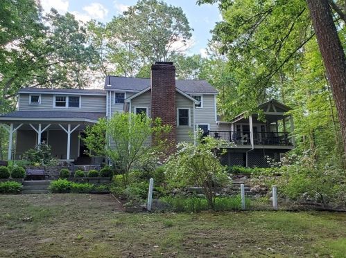 15 Danbury Cir, Amherst NH  03031-2016 exterior