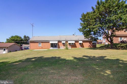 50 Ruel Ave, Hanover PA  17331-3423 exterior