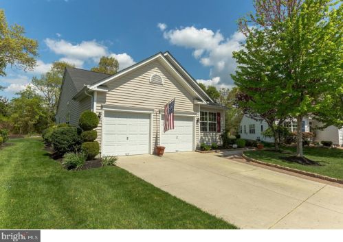 214 Night Hawk Cir, West Deptford, NJ 08086-1800