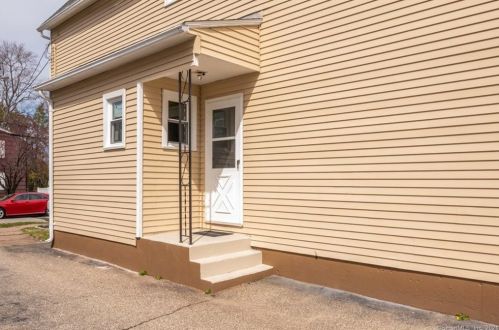 20 Ashworth St, Manchester CT  06040-5515 exterior