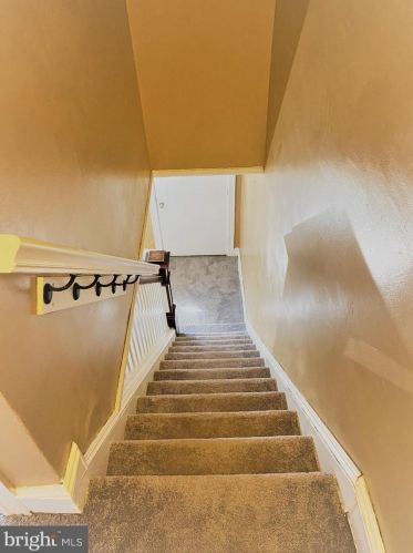 468 Stuyvesant Ave, Trenton NJ  08618-4103 exterior