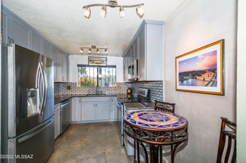 601 Camino Alteza, Tucson, AZ 85704-5803