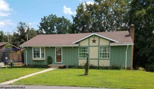 109 Rosewood Ave, White Hall, WV 26554-2149