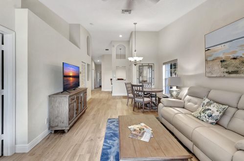 5102 Toscana Trl, Boynton Beach FL  33437-2038 exterior