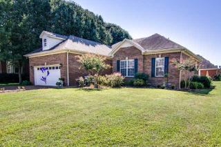 122 Bell Grove Dr, Columbia, TN 38401-5286