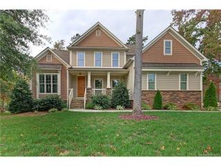 112 Lakeshore Hills Dr, Mooresville, NC 28117-5832