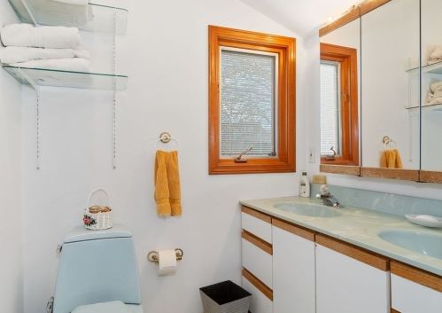 331 Un St, Yarmouth MA 02664-4564 exterior