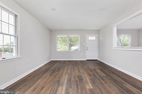 353 Banks Fort Rd, Strasburg VA  22657-2159 exterior