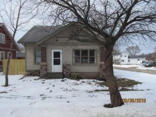 301 Mary St, Cambria, WI 53923-8819