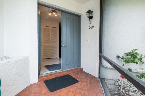 260 Sunshine Blvd, West Palm Beach, FL 33411-1218