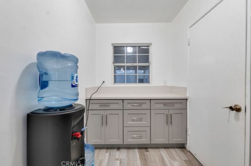 14833 Saticoy St, Van Nuys CA 91406-2129 exterior