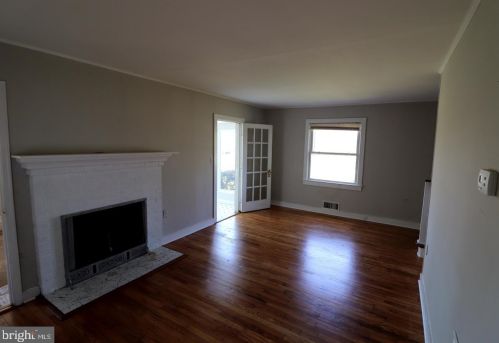 6928 Harrison Rd, Fredericksburg VA  22407-6492 exterior