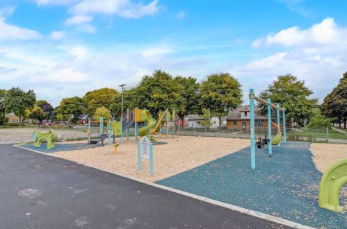 2919 85, Milwaukee WI 53222-4717 exterior