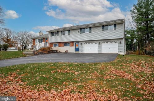 148 Panepinto Dr, Collegeville, PA 19473-1827