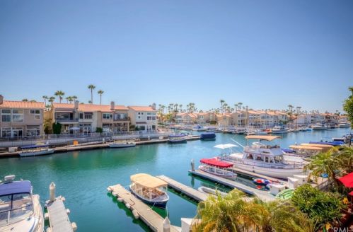 6206 Tobruk Ct, Long Beach, CA 90803-4859