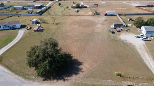 184 Red Fox Ct, Weatherford, TX 76088-3860