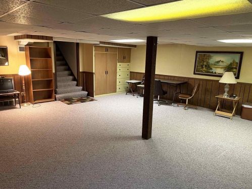 1462 Lakeshore Dr, Menasha WI  54952-1326 exterior