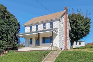 40 High St, Bittersville, PA 17366-9784