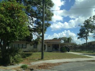 6113 Medford Ct, Orlando, FL 32808-6037
