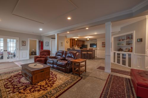 844 Keeneland Green Dr, Hamilton KY  41091-8016 exterior
