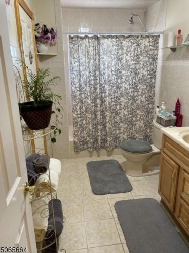 262 Boonton Tpke, Lincoln Park, NJ 07035-2005