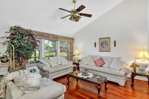 1750 Singing Palm Dr, Apopka FL  32712-2465 exterior