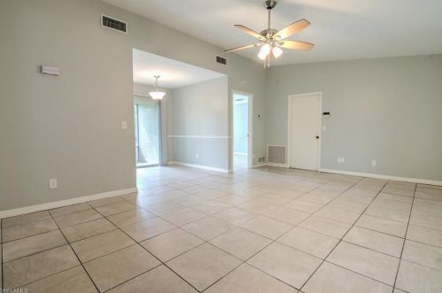 4424 31 Pl, Naples FL 34116-8040 exterior